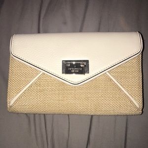 KATE SPADE LARGE WALLET/CLUTCH